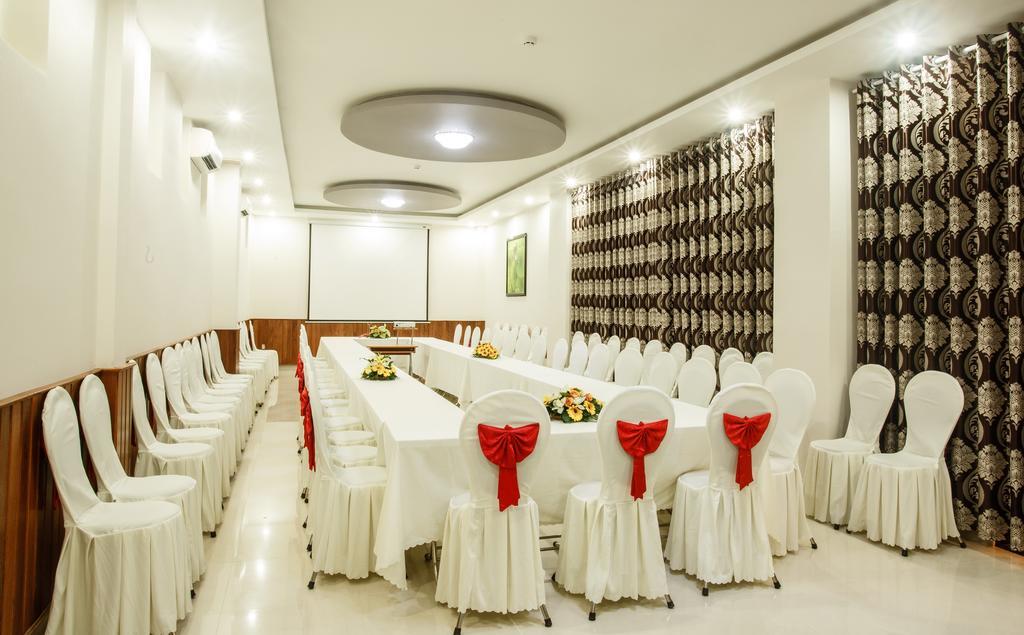 Long Bao Chau Hotel Thu Dau Mot Exterior photo