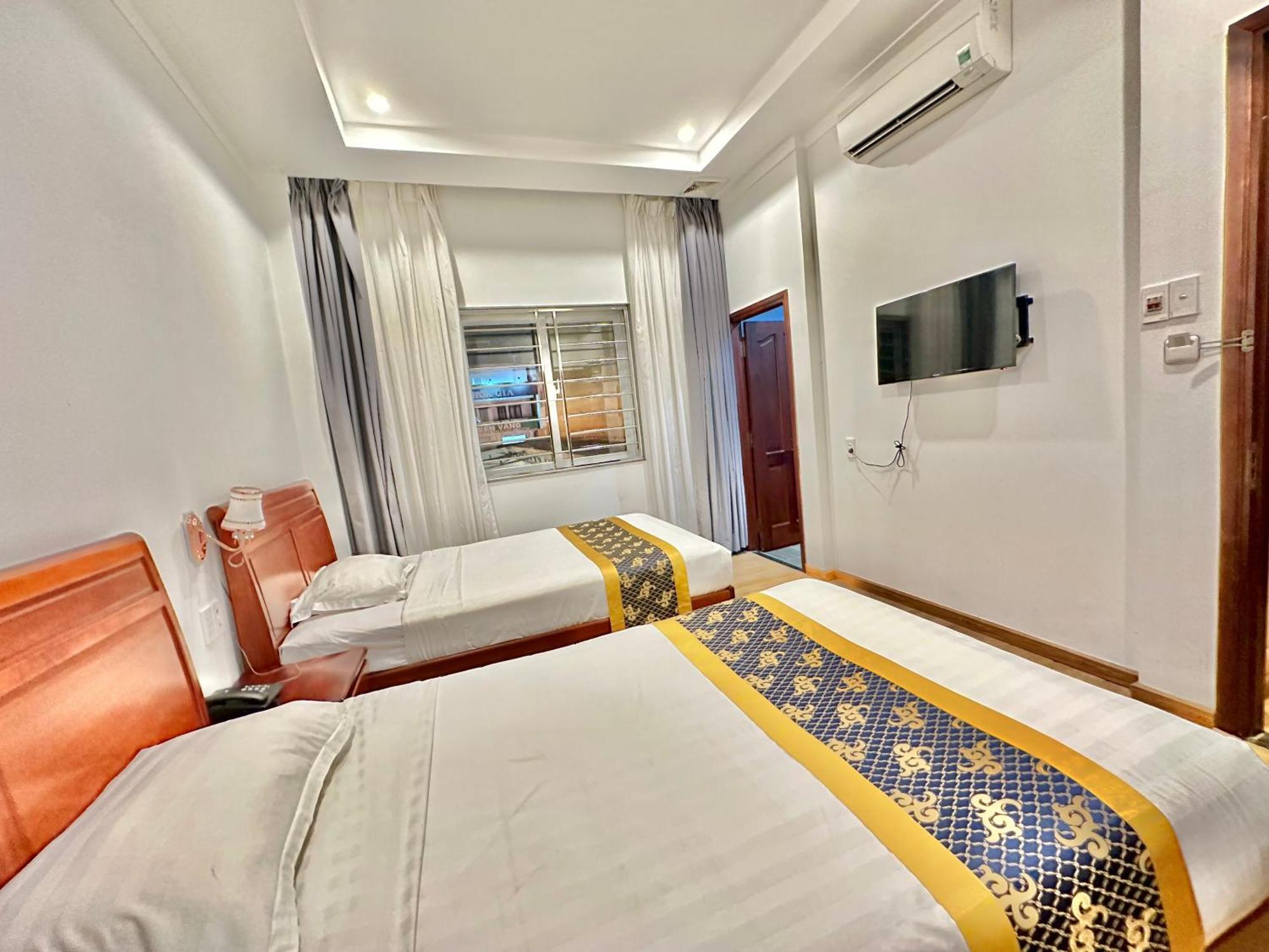 Long Bao Chau Hotel Thu Dau Mot Exterior photo