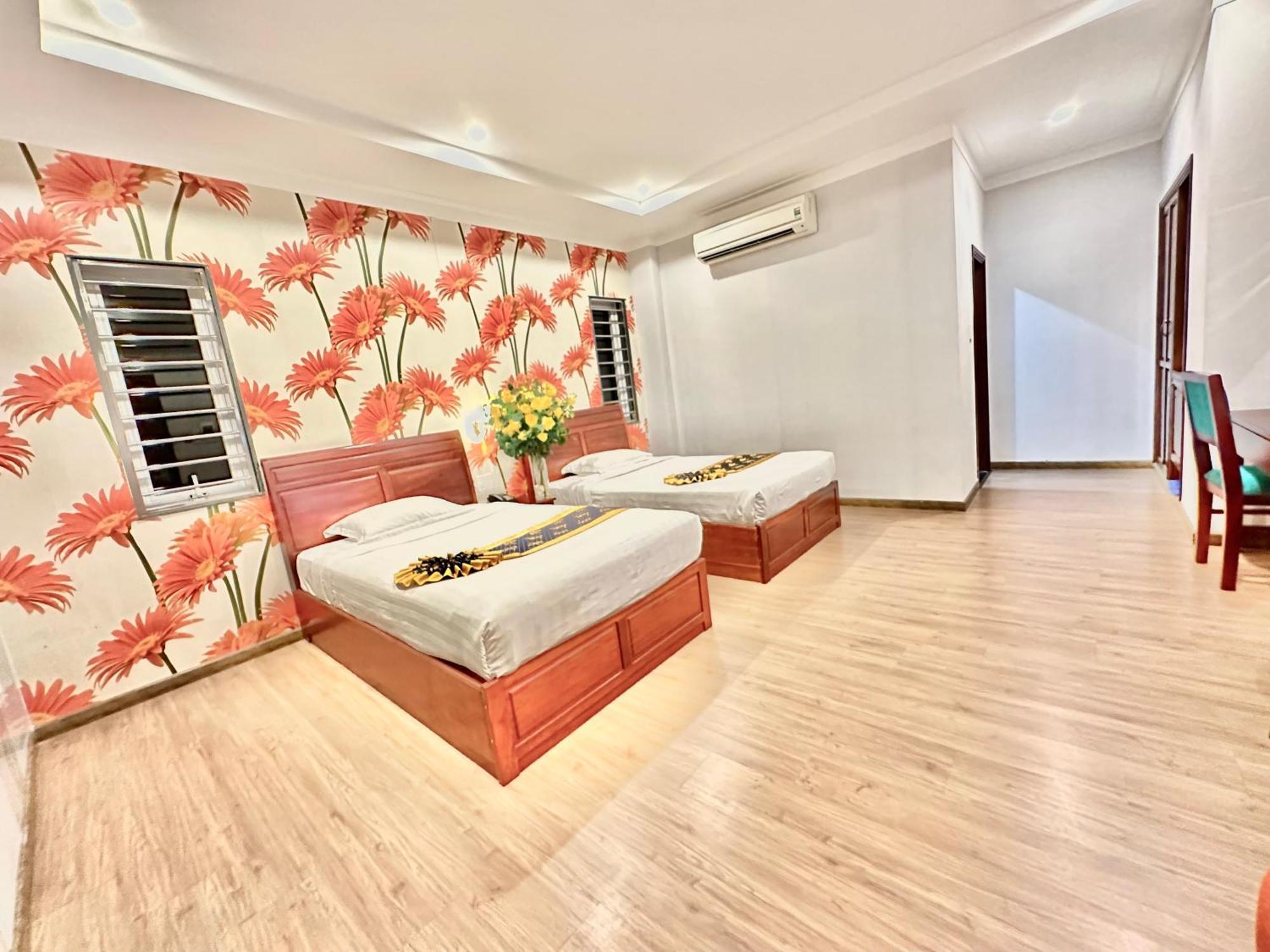 Long Bao Chau Hotel Thu Dau Mot Exterior photo