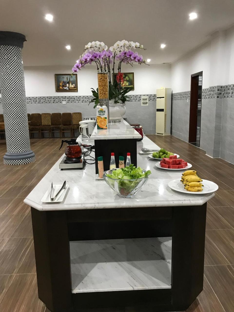 Long Bao Chau Hotel Thu Dau Mot Exterior photo